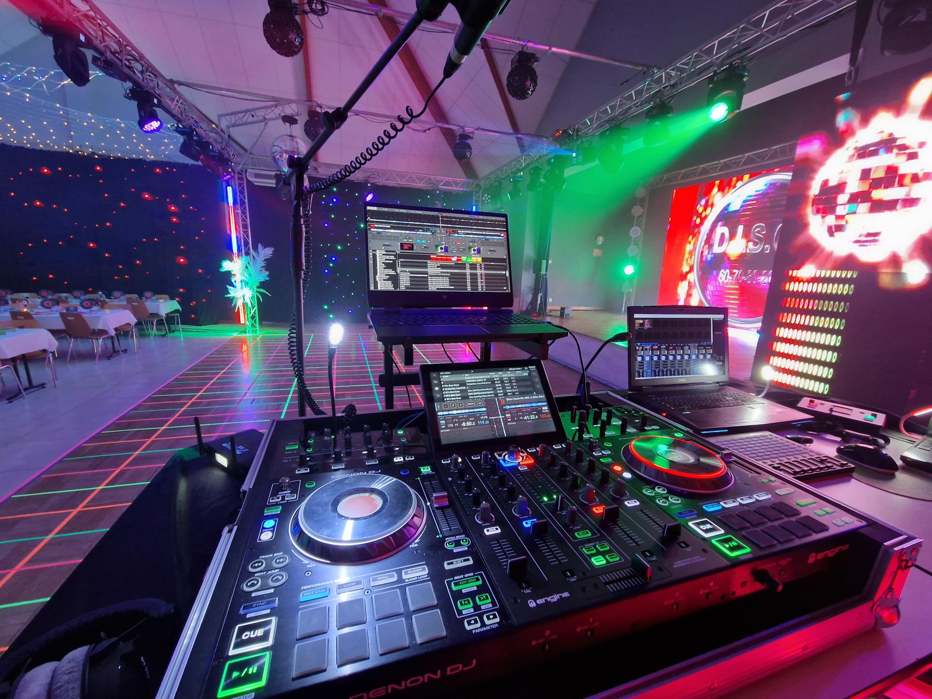 DJ